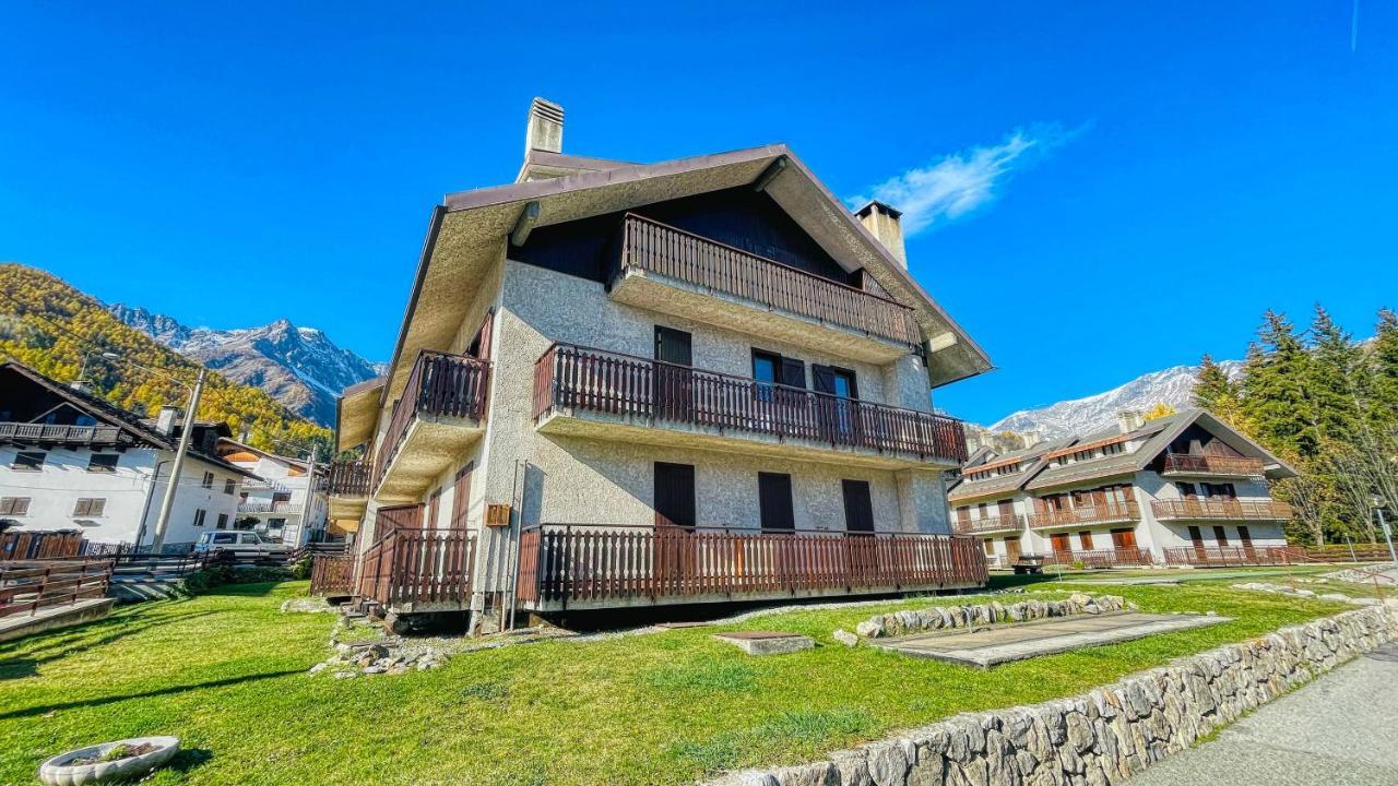 Appartamento Orsa Maggiore - Affitti Brevi Italia Bardonecchia Bagian luar foto